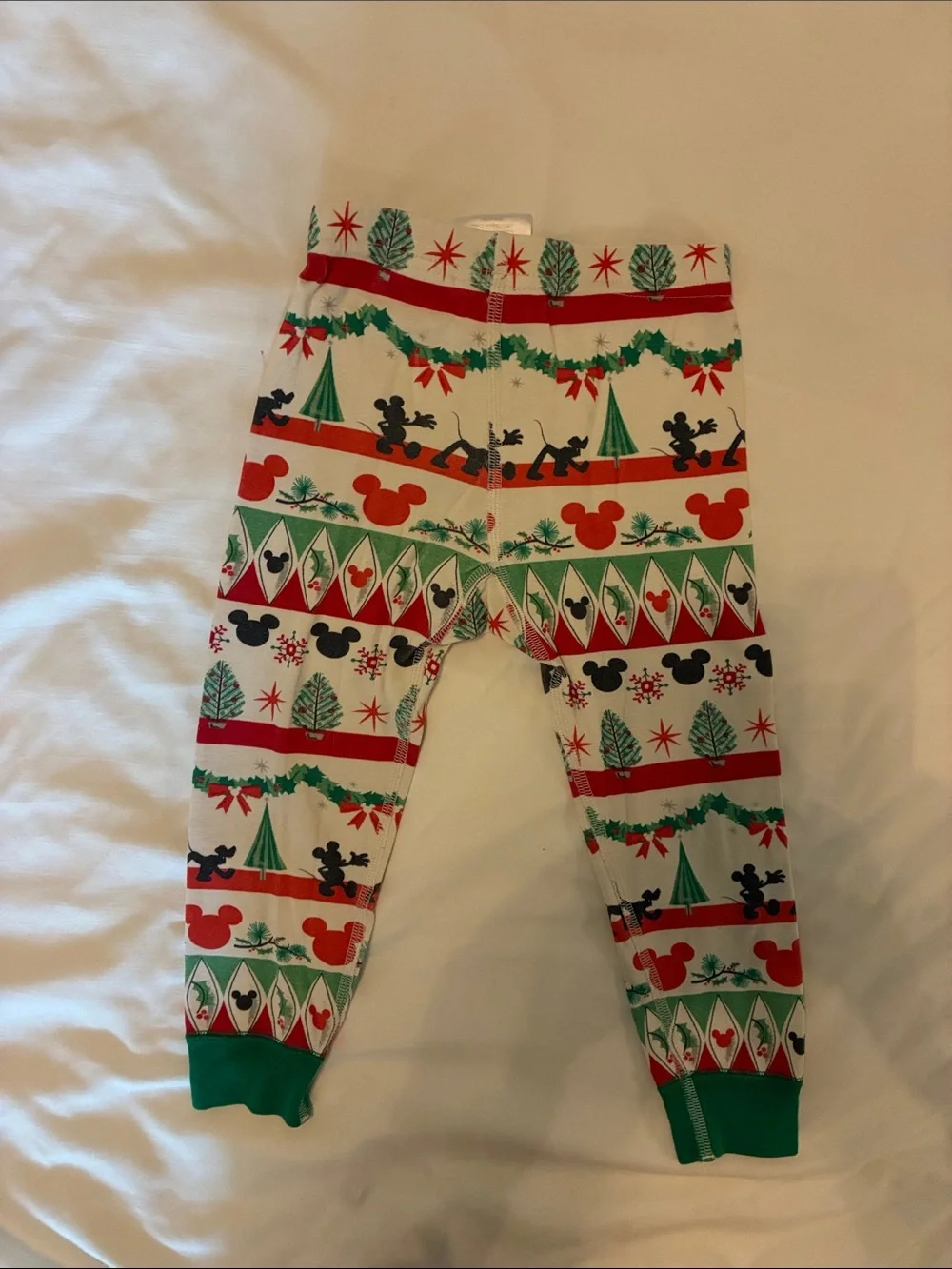 Hanna Andersson Red, Green & White Holiday Mickey Pajama Set